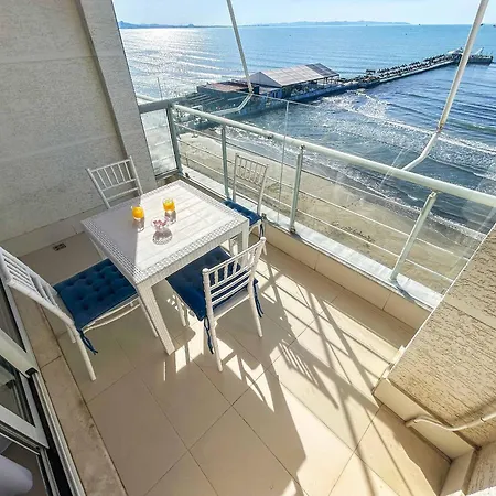 Shoreline Appartement *